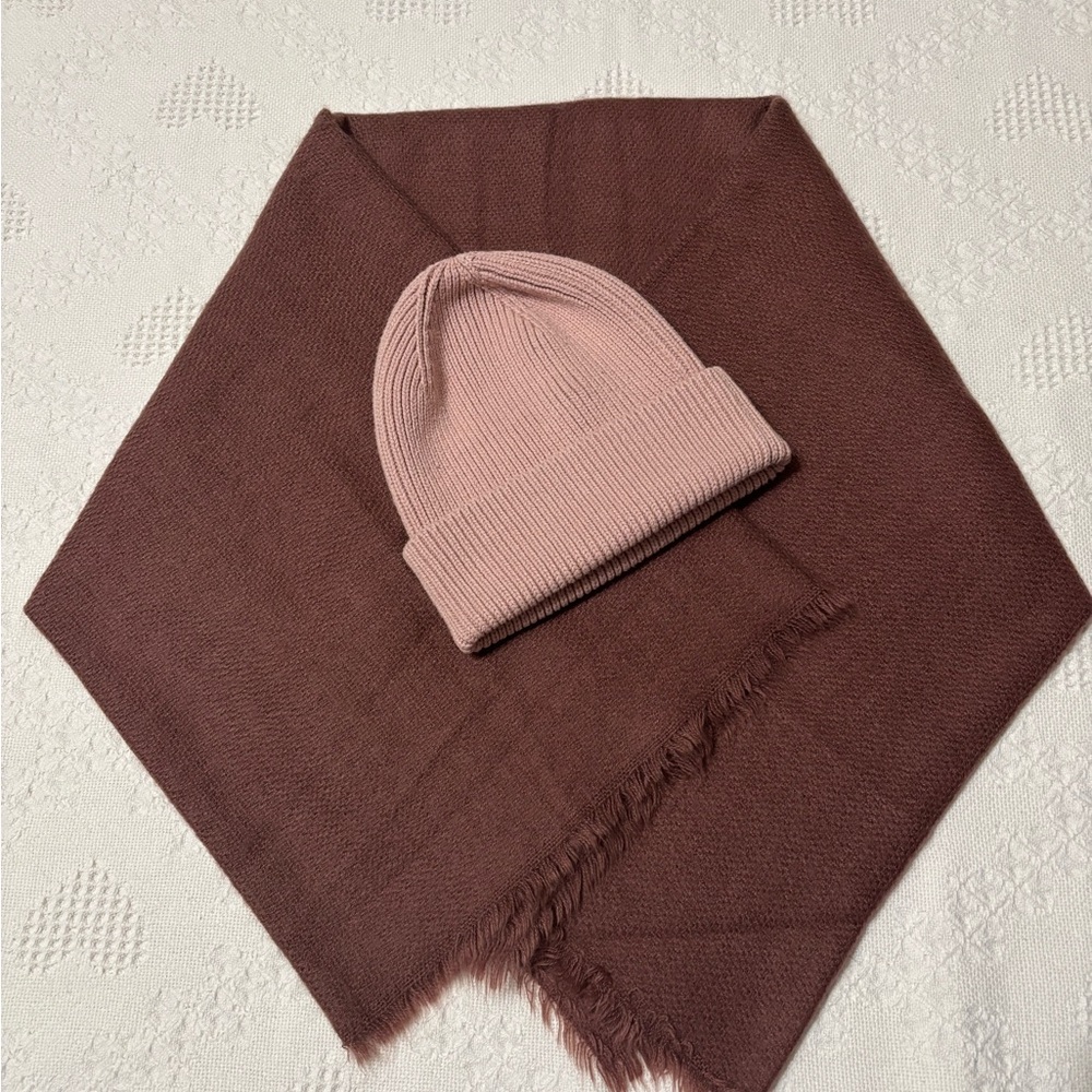 GAP Dusty Rose Pink Beanie and saturated dark rose Scarf Set